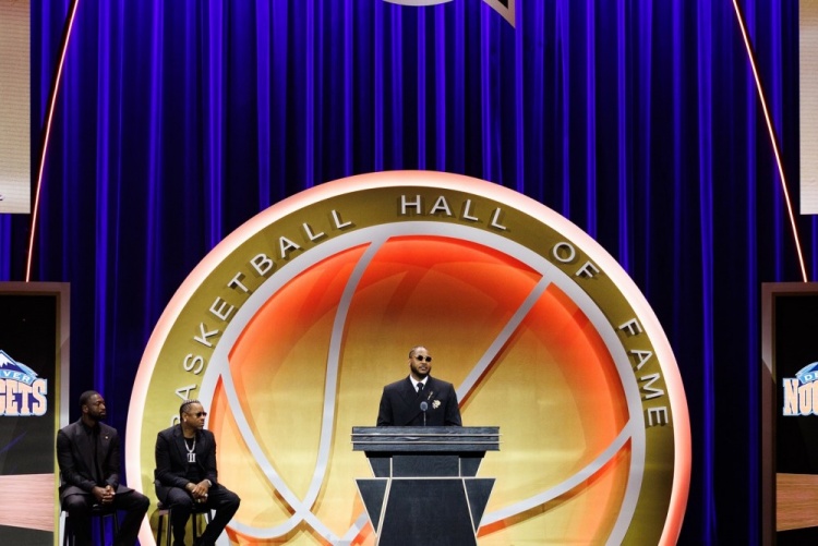 博鱼-韦德致敬瓜哥：或许生来背负磨难 但你用坚持书写了胜利的篇章！