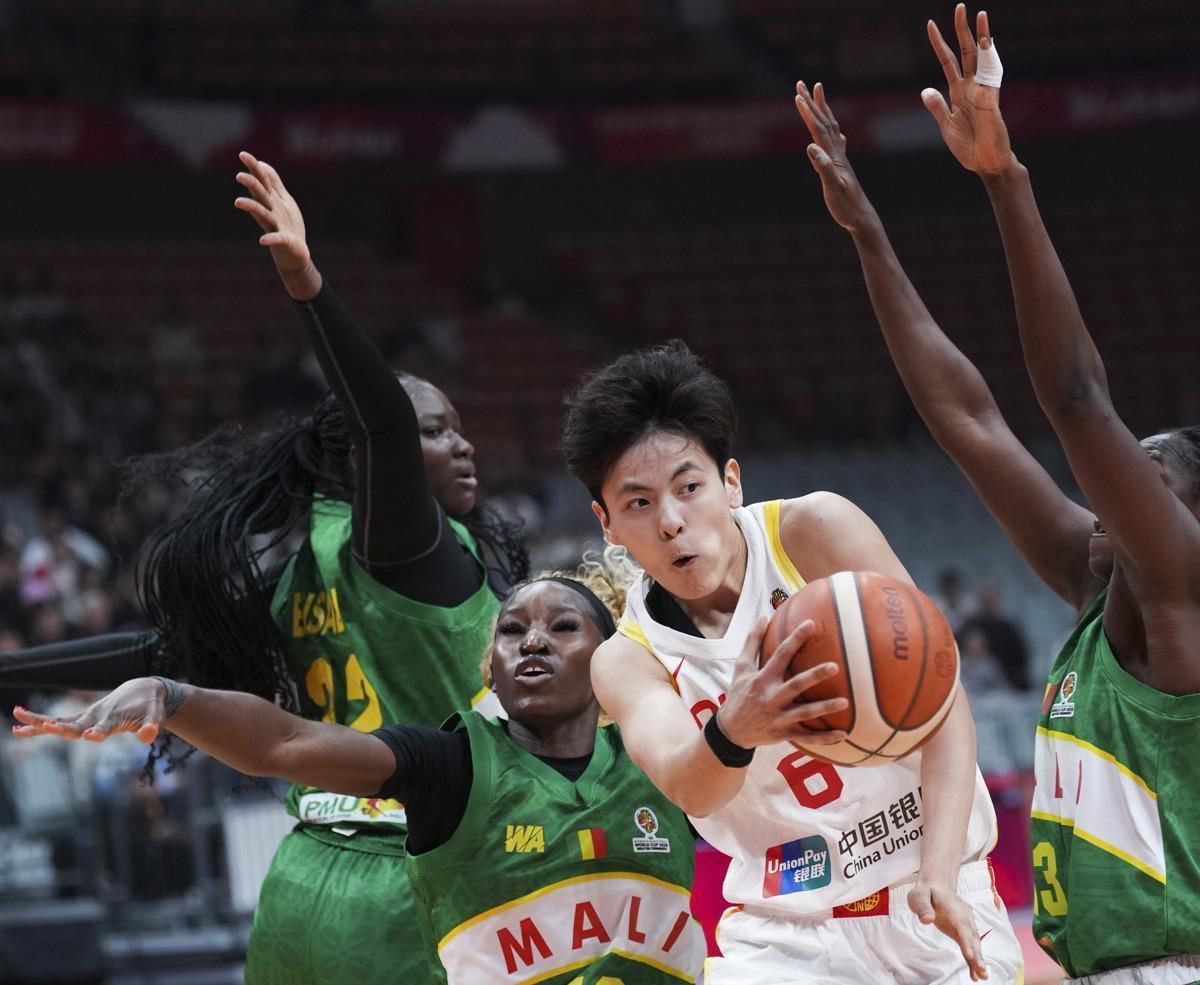 博鱼体育-主场亮剑夺开门红！中国女篮81比68力克马里女篮，拿下世界杯资格赛首胜